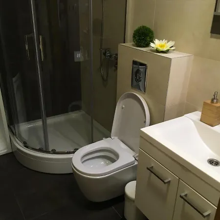 Zlatiborska 2 * ズラティボール