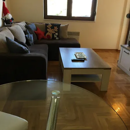 Lägenhet Zlatiborska 2