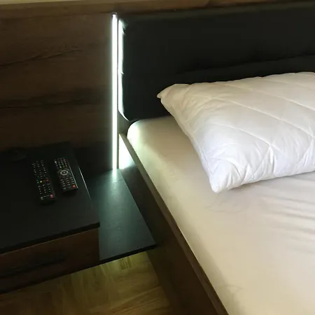 Zlatiborska 2 * Zlatibor