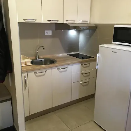 Zlatiborska 2 Zlatibor