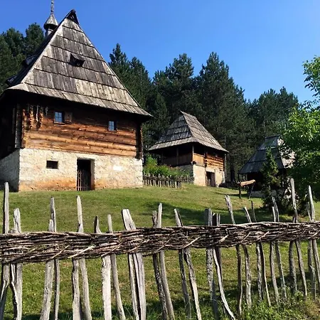 アパート Zlatiborska 2 *