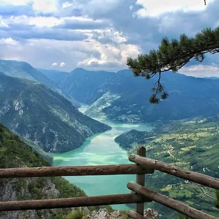 Zlatiborska 2 Апартаменты Златибор